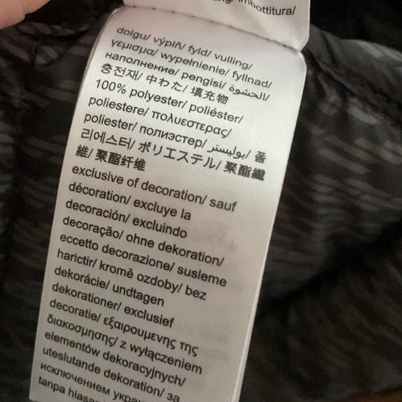 NWT Calvin Klein vest - Picture 8 of 8